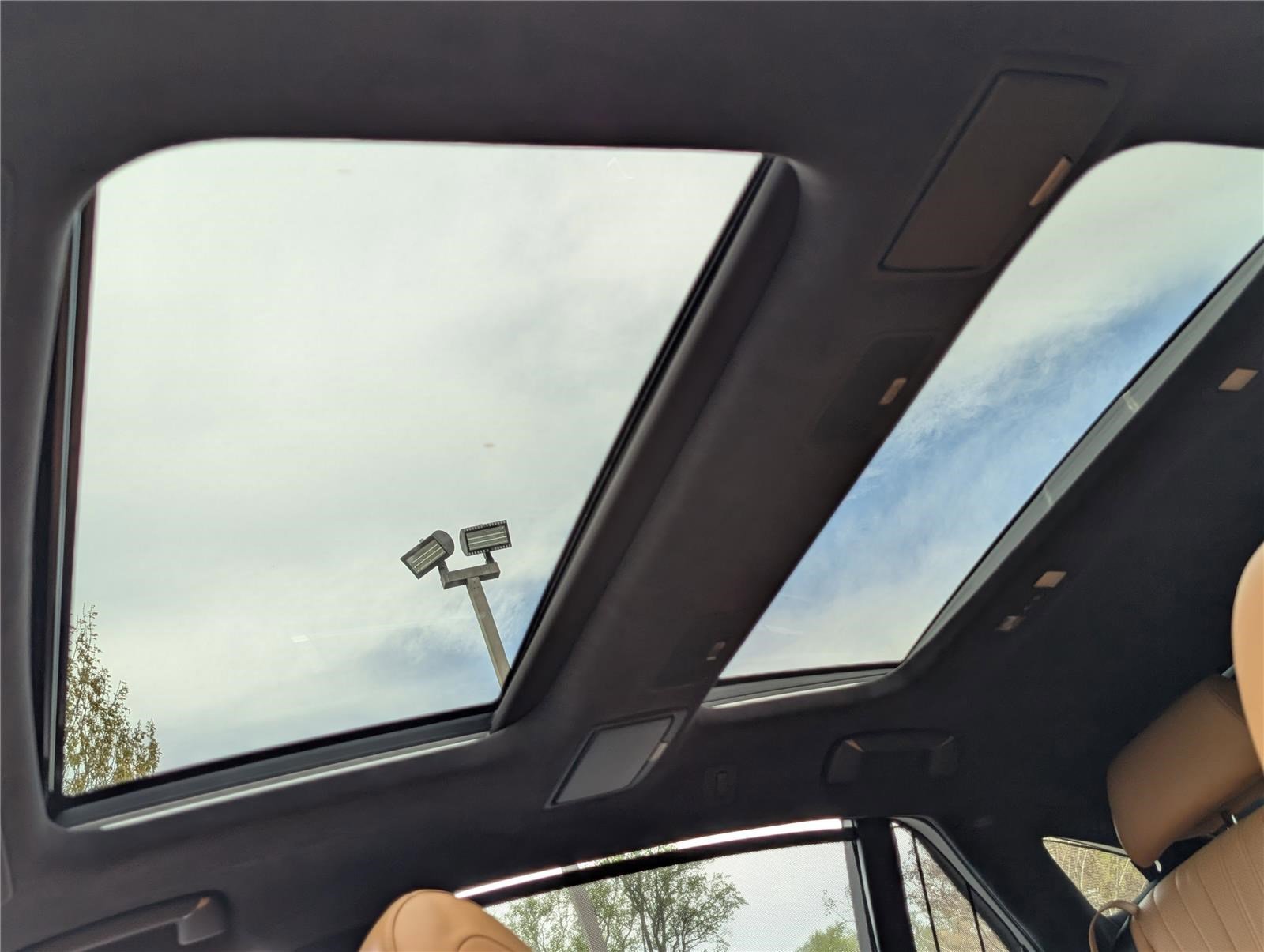 Used 2022 Lexus LS 500 AWD w/ Luxury Package image 20