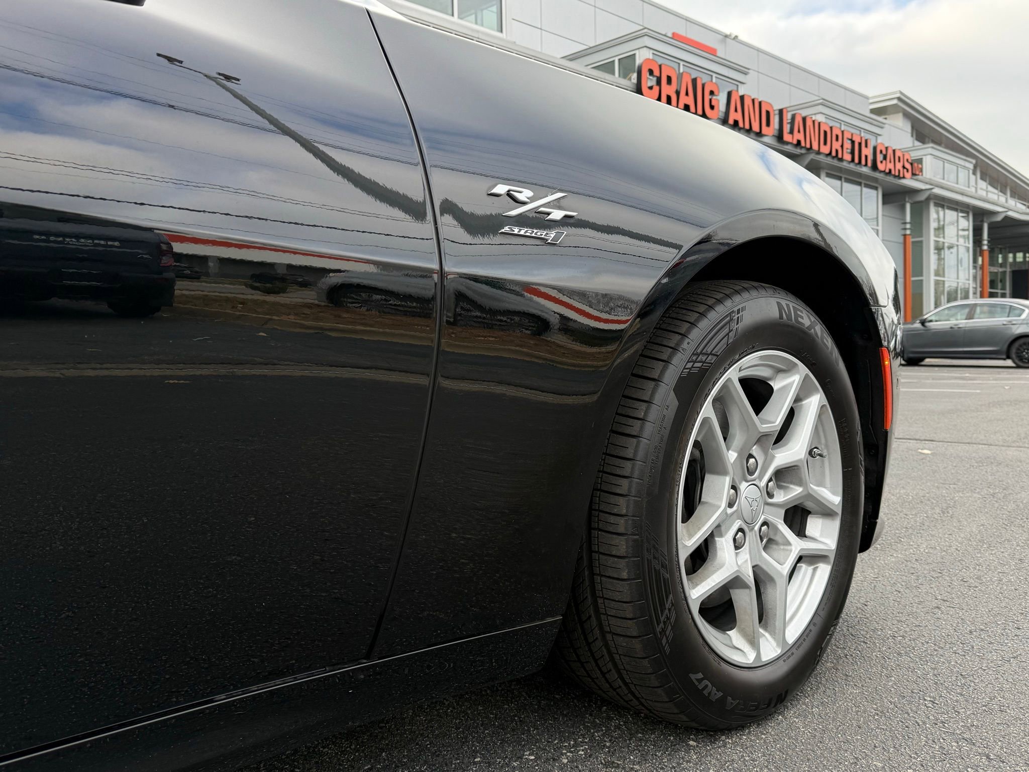 Used 2025 Dodge Charger R/T w/ Quick Order Package 25M R/T image 18