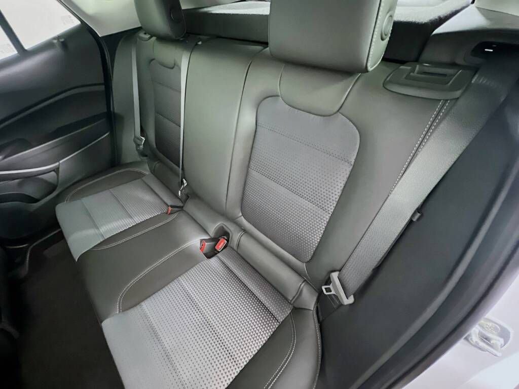 Certified 2025 Chevrolet Trax LT image 22