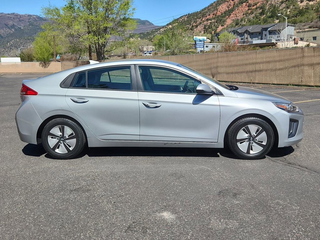 Used 2022 Hyundai Ioniq Blue image 2