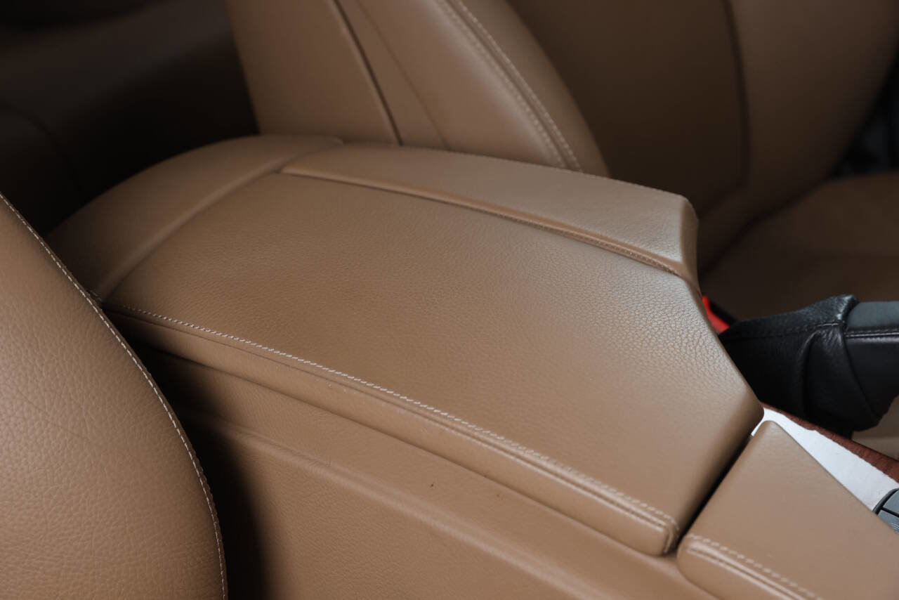 Used 2006 BMW M5 image 67