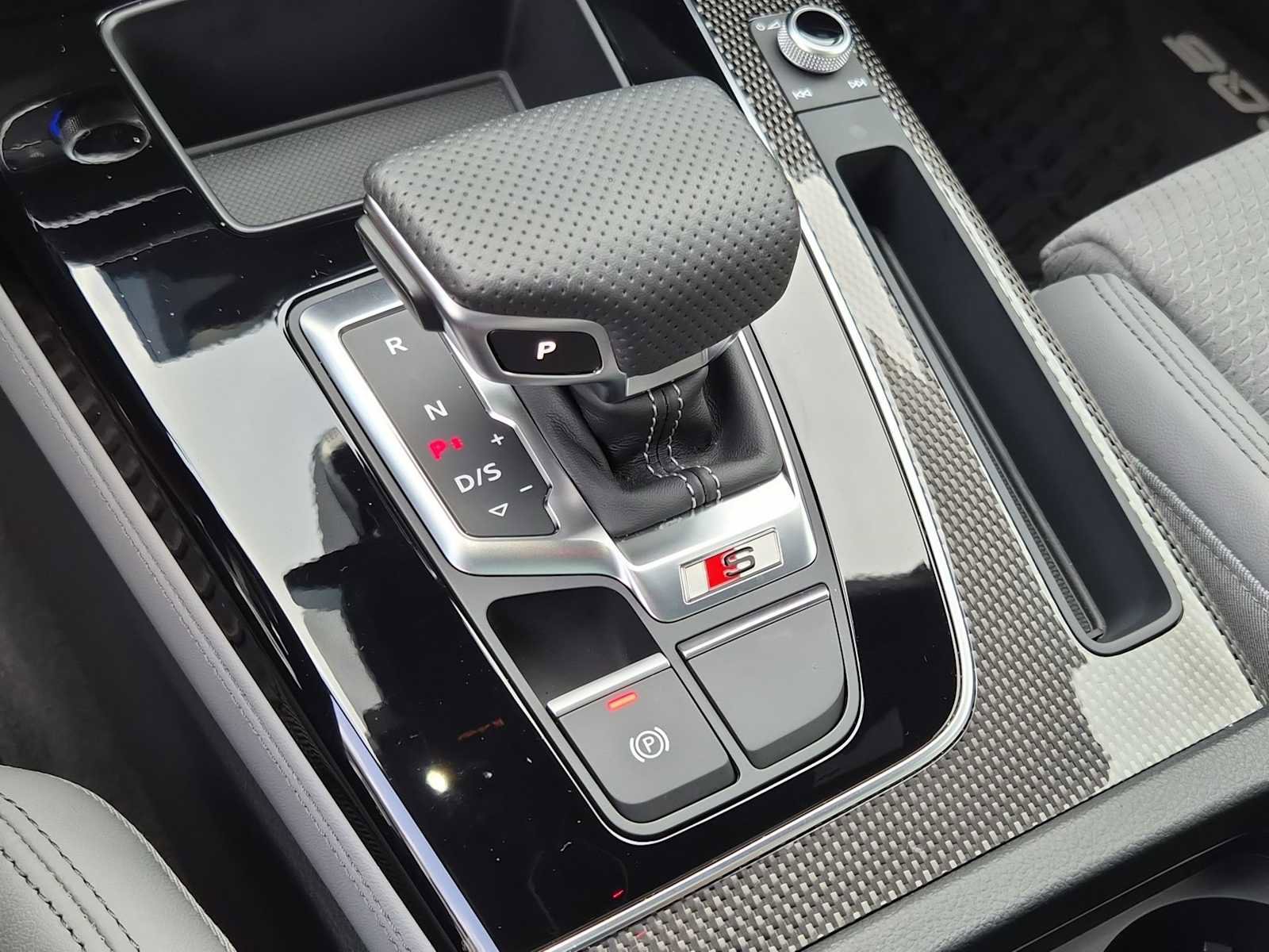 Certified 2025 Audi SQ5 Premium Plus image 25