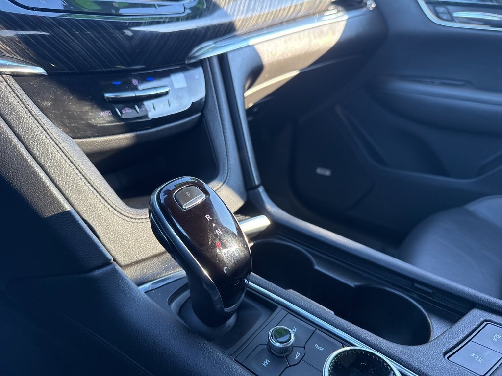 Used 2021 Cadillac XT6 Premium Luxury image 10