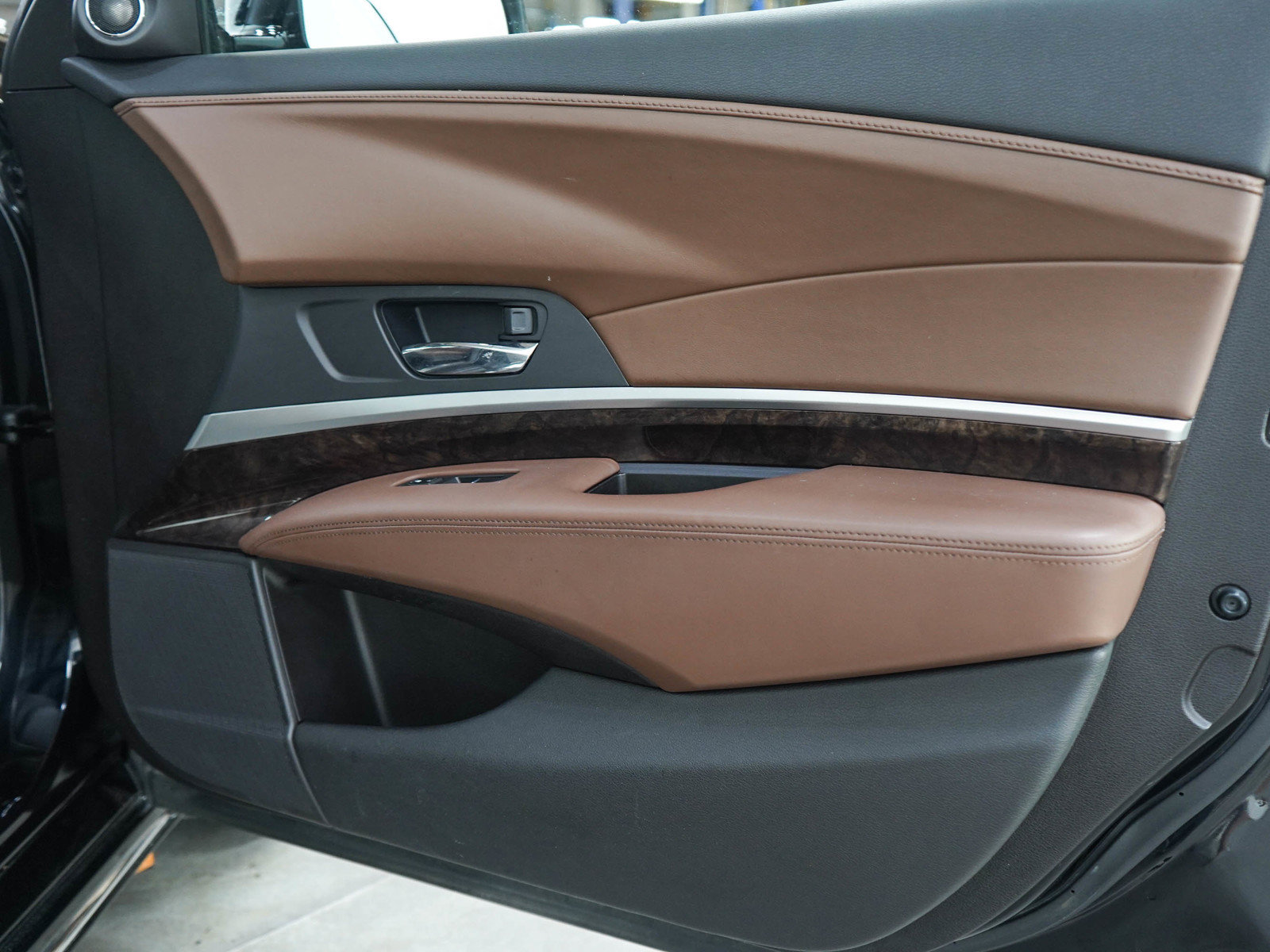Used 2020 Acura RLX w/ Technology Package FWD image 9