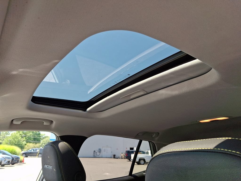 Certified 2024 Chevrolet Trax ACTIV w/ Sunroof Package FWD image 14