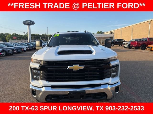 Used 2024 Chevrolet Silverado 3500 W/T w/ WT Convenience Package AWD/4WD image 2