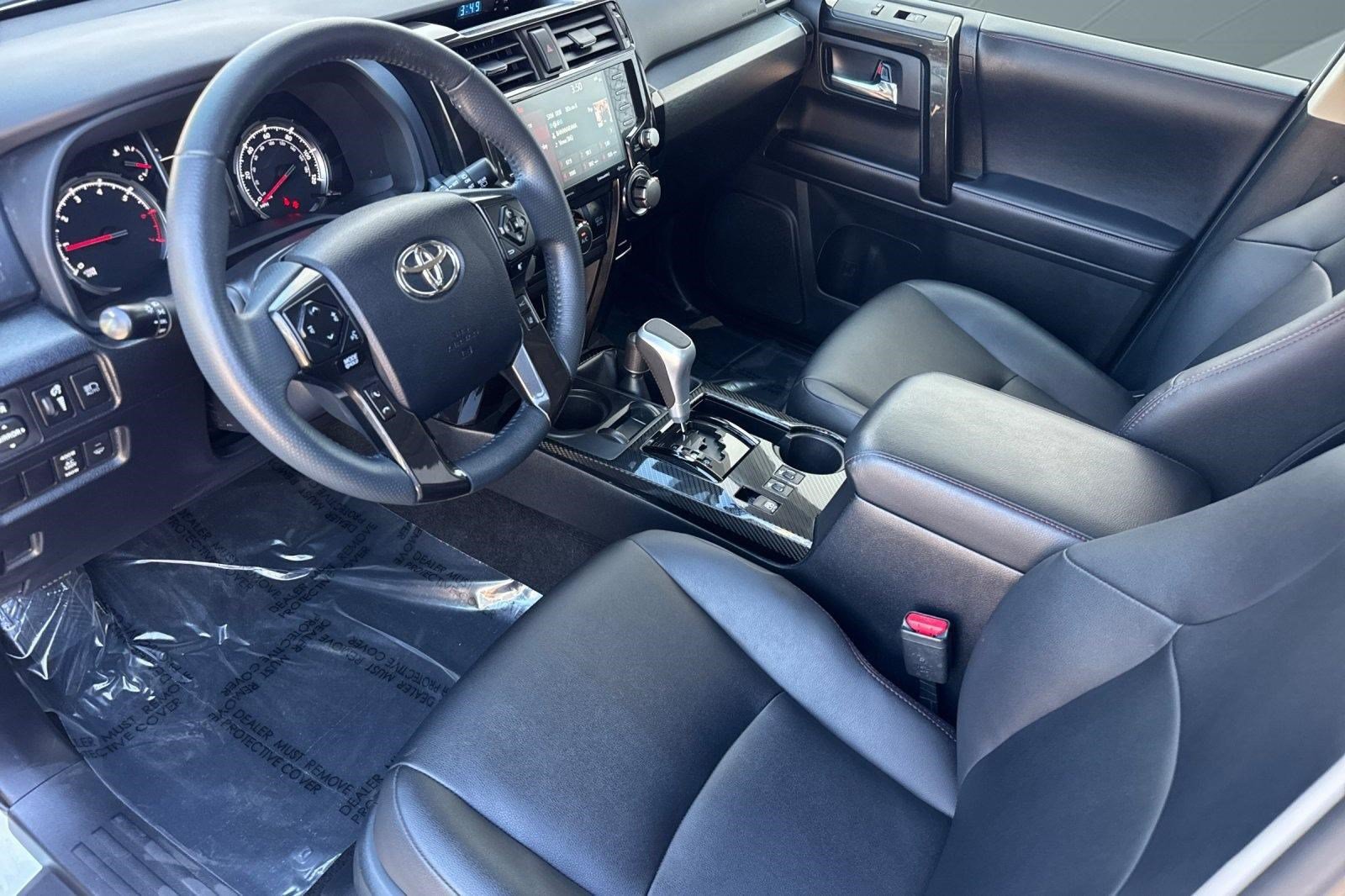 Used 2022 Toyota 4Runner TRD Off-Road Premium w/ TRD Black Wheel Package (TMS) AWD/4WD image 4
