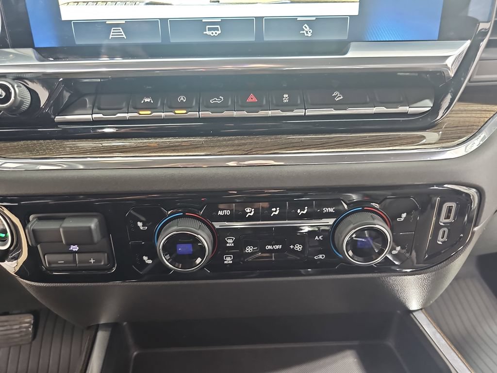 Certified 2024 Chevrolet Silverado 1500 LT Trail Boss w/ Convenience Package II AWD/4WD image 28