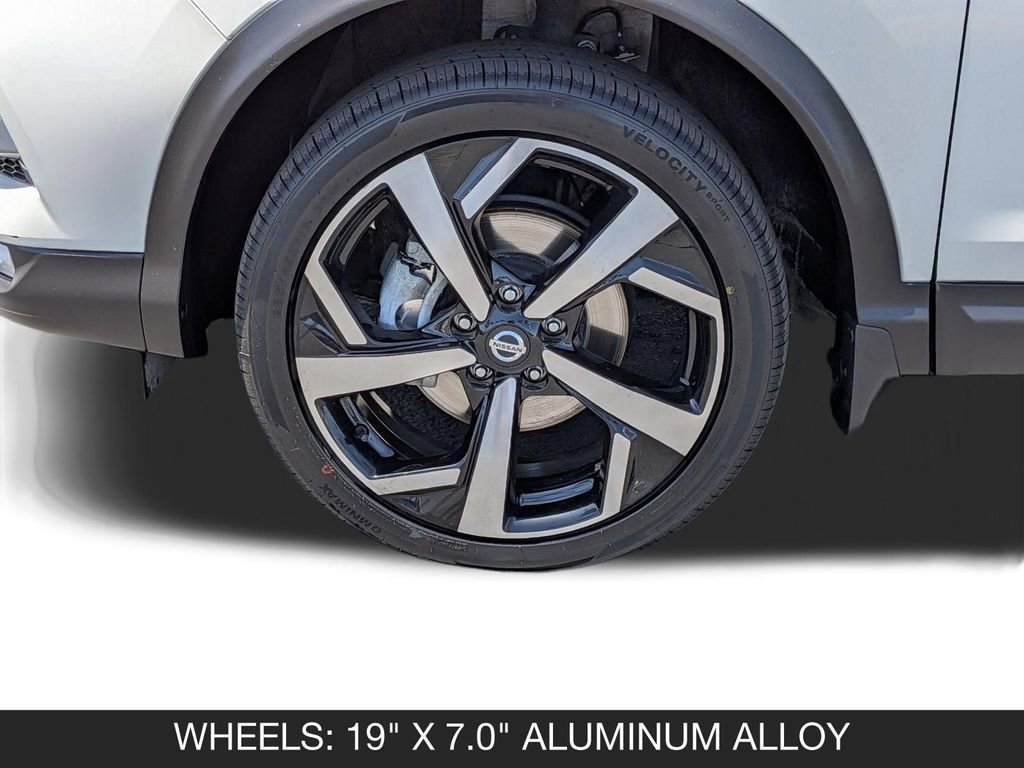 Certified 2020 Nissan Rogue Sport SL w/ Premium Package FWD image 11