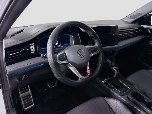 Certified 2026 Volkswagen Jetta GLI Autobahn FWD image 9