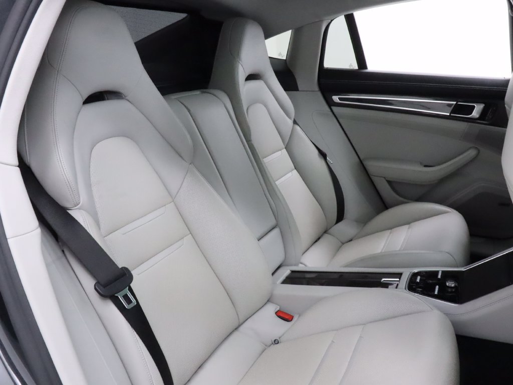 Used 2018 Porsche Panamera 4S AWD/4WD image 30