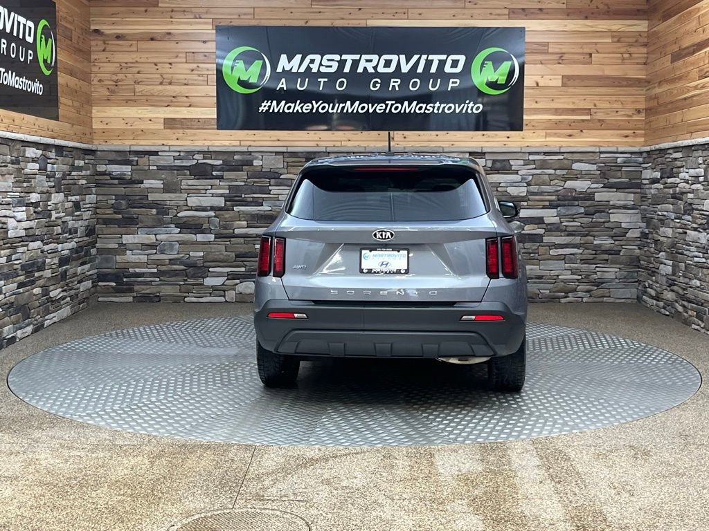 Used 2021 Kia Sorento LX image 9