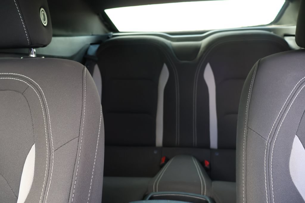 Used 2019 Chevrolet Camaro LT RWD image 33
