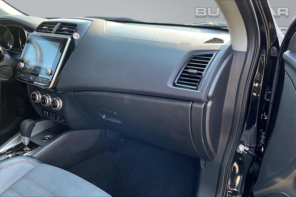 Used 2024 Mitsubishi Outlander Sport SE AWD/4WD image 17