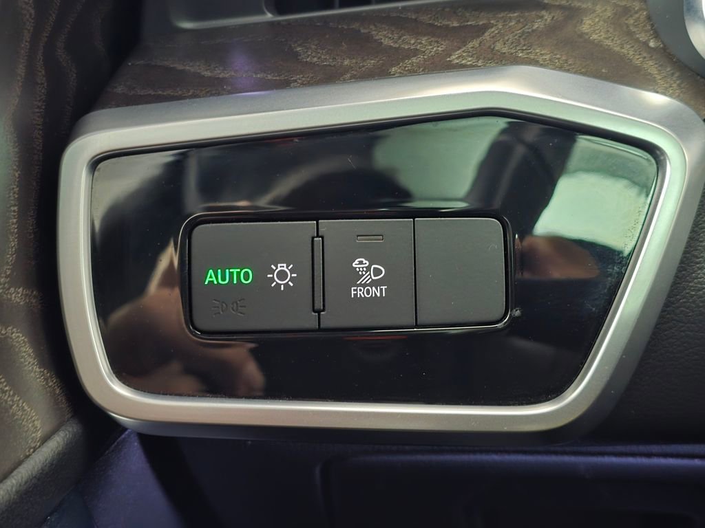 Used 2023 Audi A6 Premium Plus w/ Premium Plus Package image 38