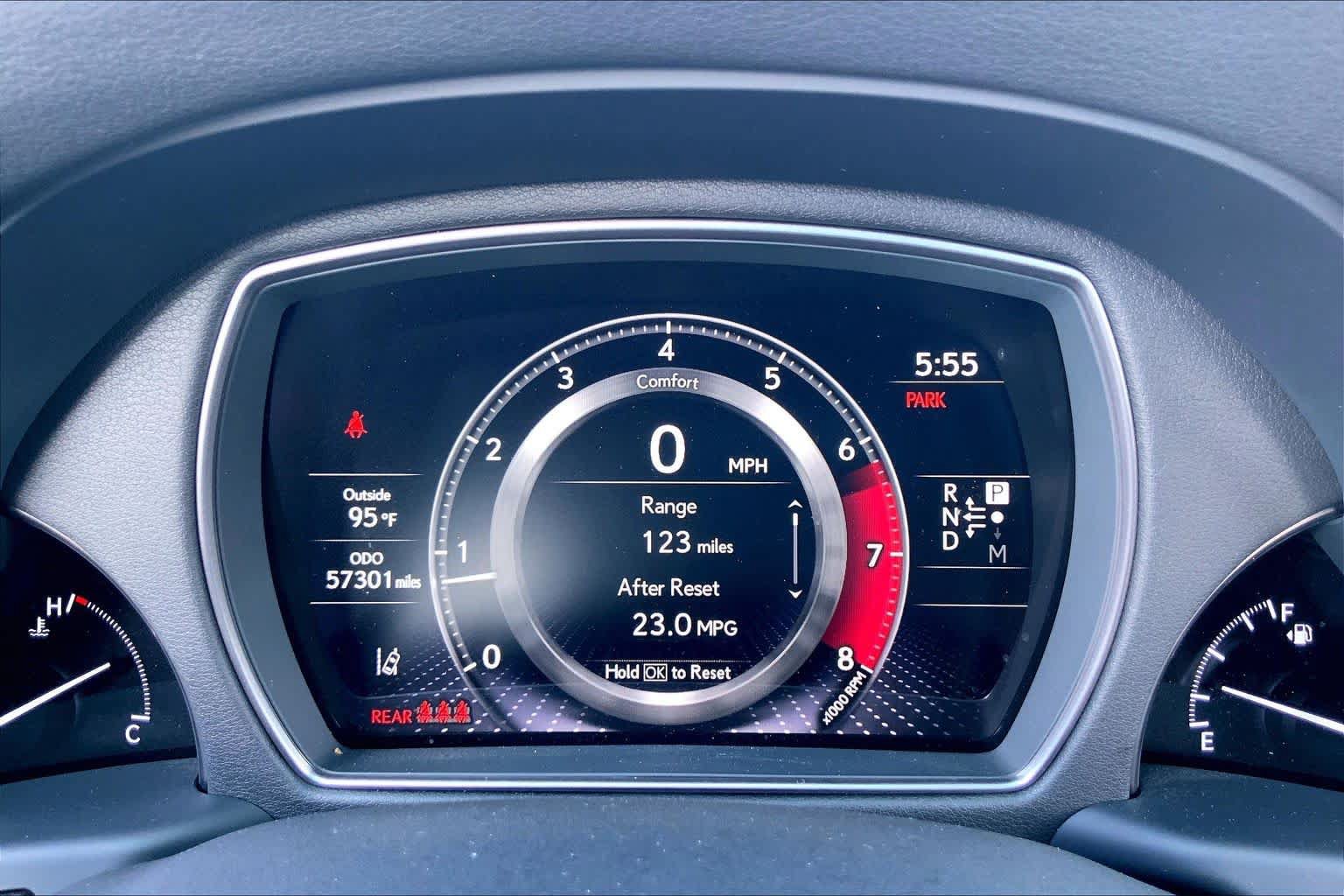 Used 2021 Lexus LS 500 w/ Accessory Package (Z2) RWD image 25