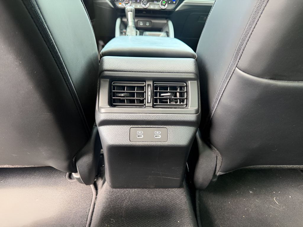 Used 2024 Honda Accord Touring image 12