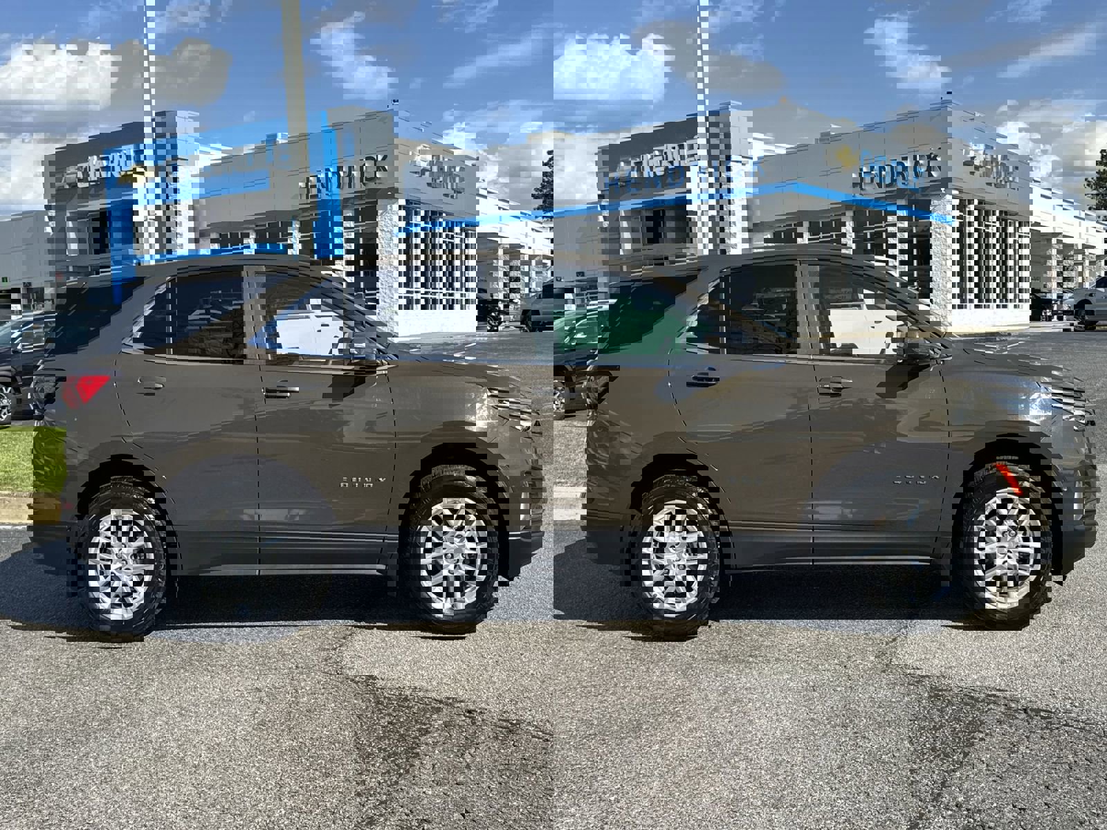 Used 2024 Chevrolet Equinox LT image 11