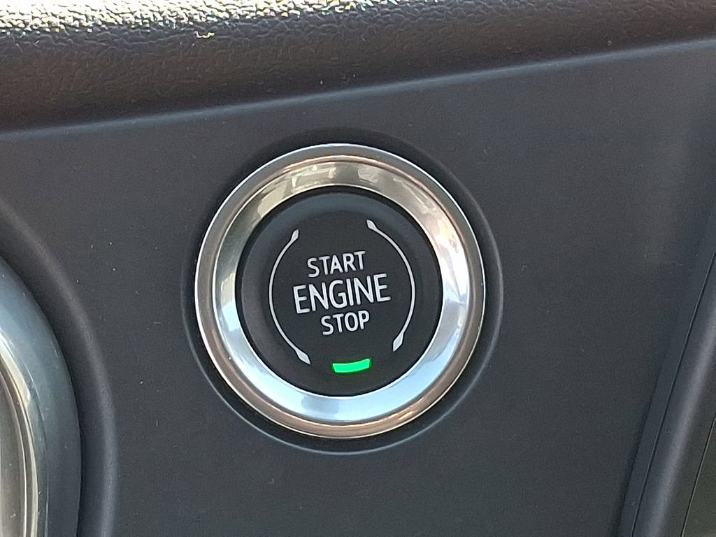 Used 2020 Chevrolet Blazer LT image 23