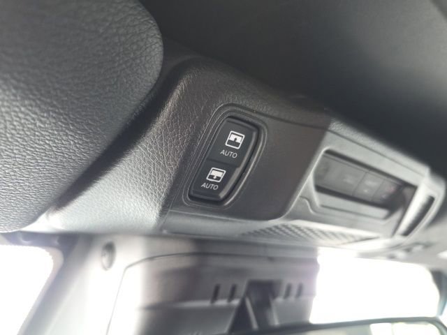 Used 2025 Jeep Wrangler Unlimited Sahara w/ Safety Group AWD/4WD image 28