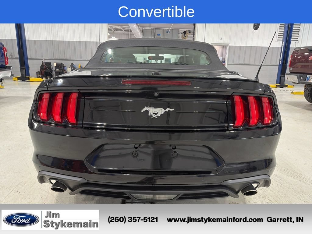 Used 2020 Ford Mustang Premium RWD image 6
