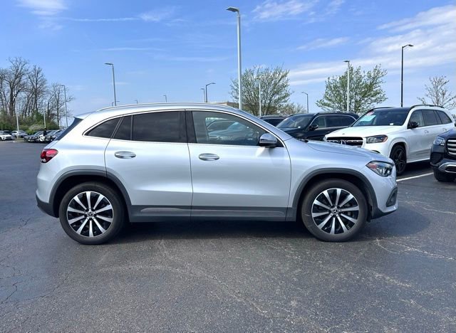 Used 2022 Mercedes-Benz GLA 250 4MATIC w/ Premium Package Lite image 15
