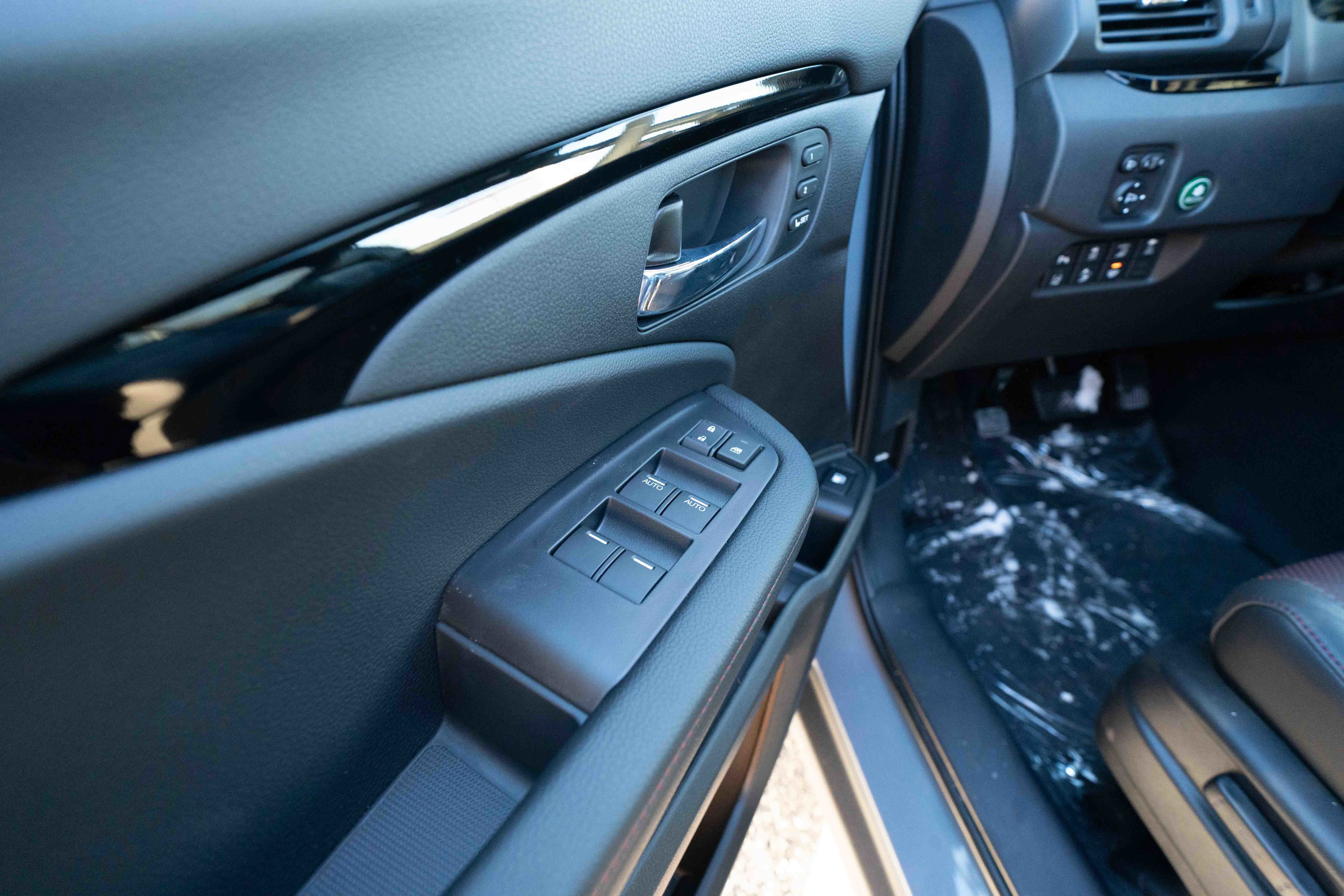 New 2026 Honda Ridgeline Black Edition image 7