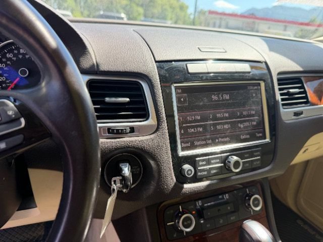 Used 2014 Volkswagen Touareg VR6 AWD/4WD image 27