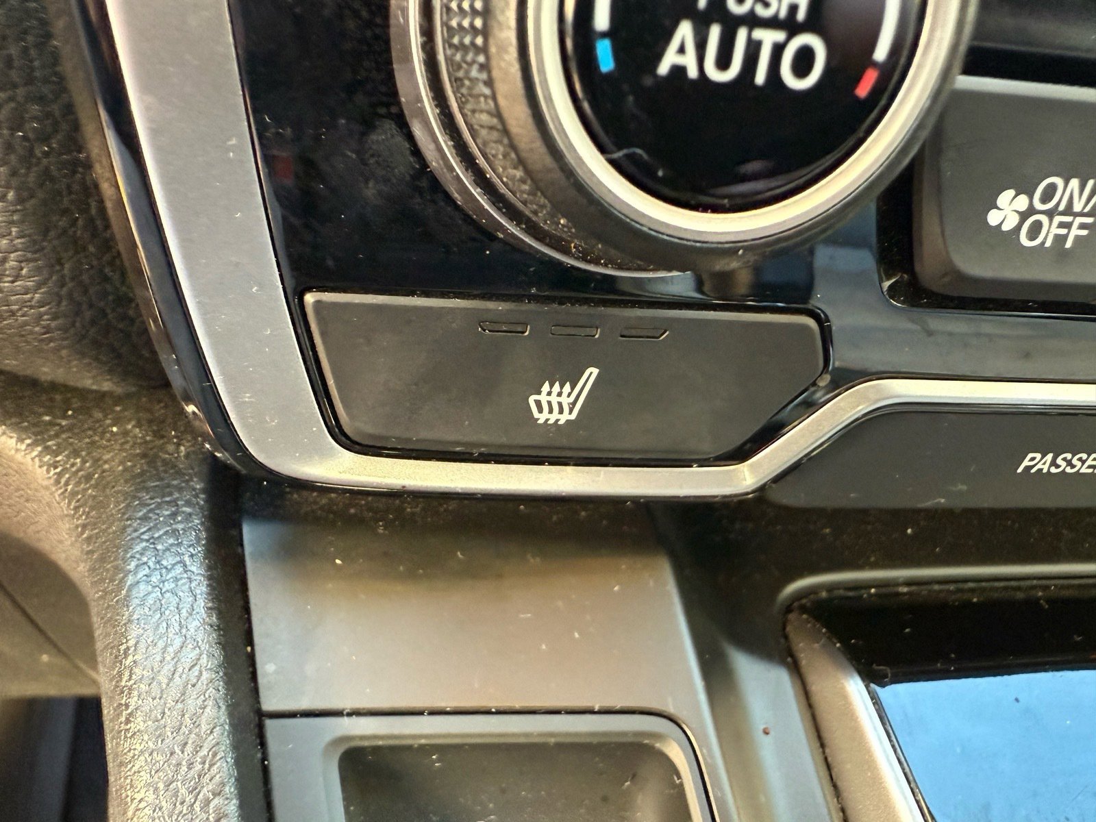 Used 2020 Honda CR-V EX image 27