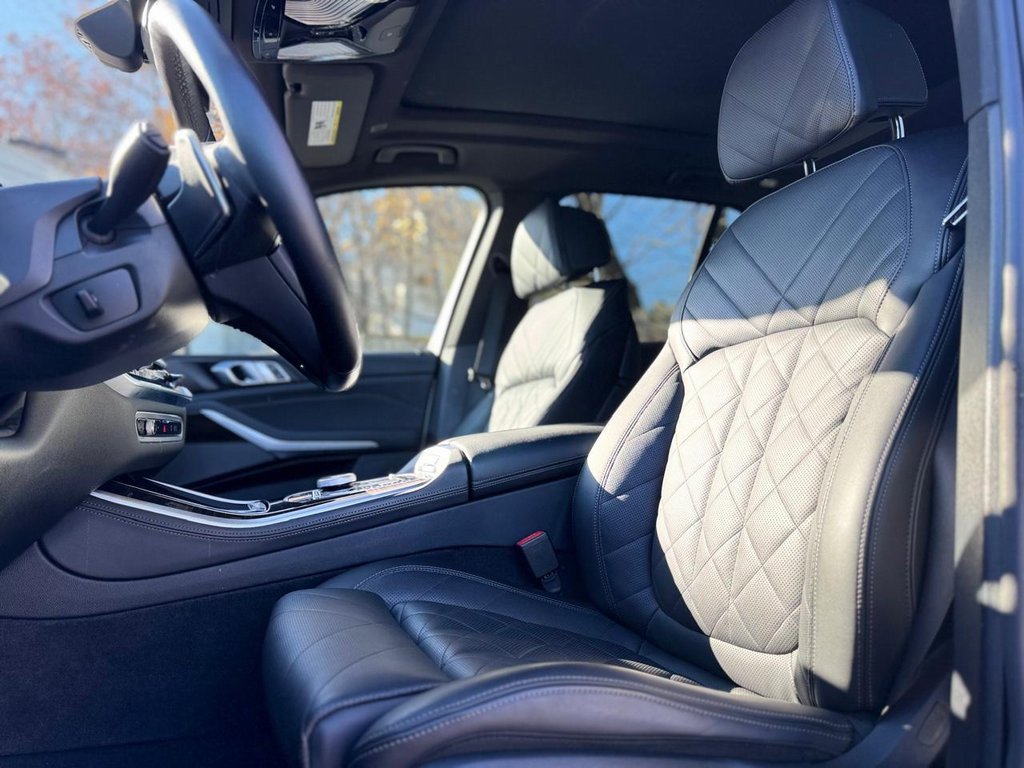 Used 2024 BMW X5 xDrive50e image 19