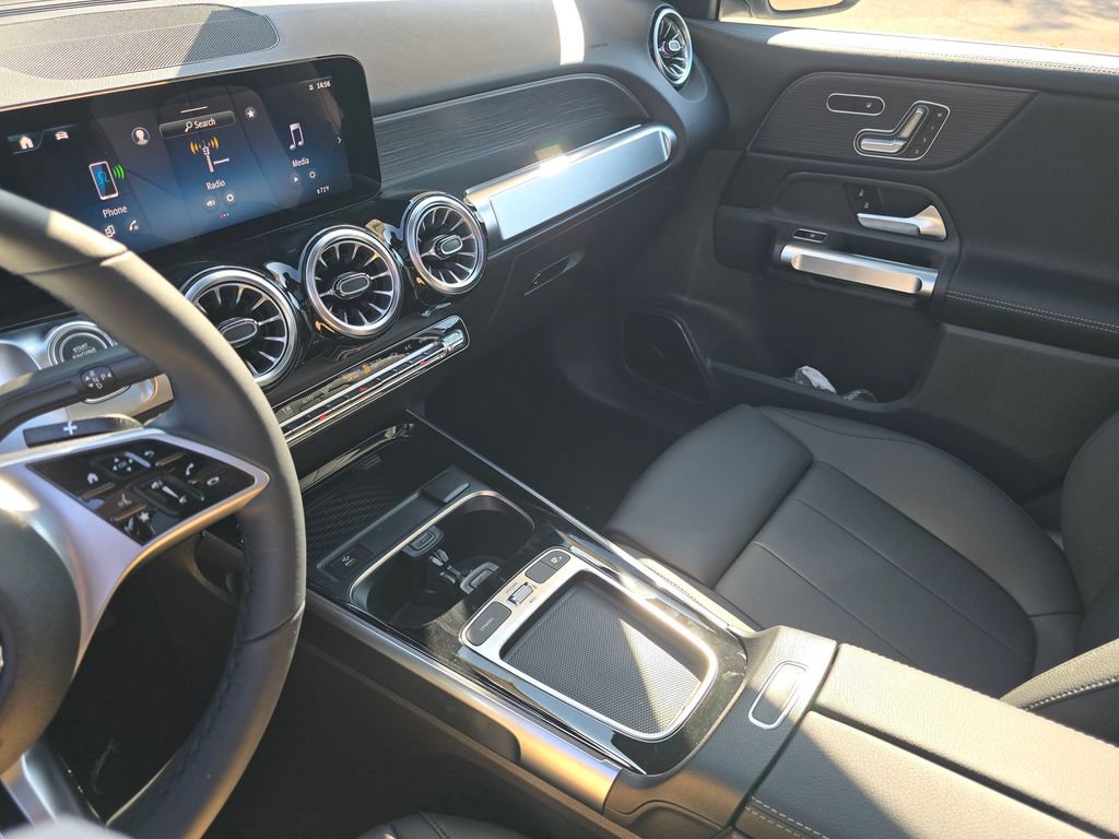 New 2026 Mercedes-Benz GLB 250 4MATIC image 28