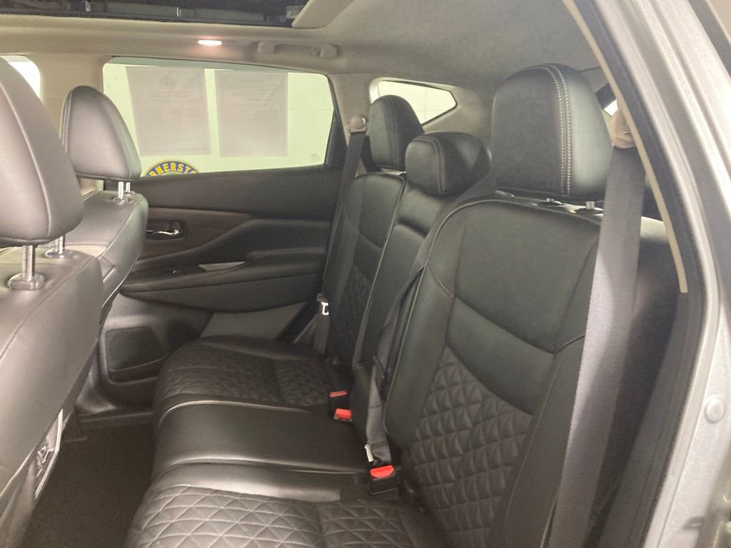 Used 2019 Nissan Murano Platinum image 18