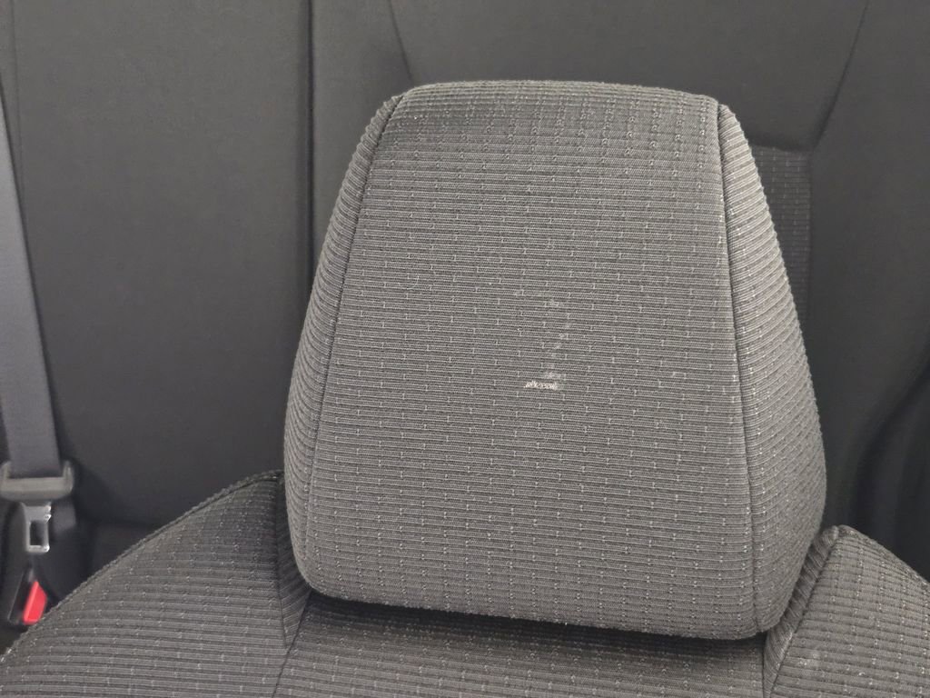 Used 2019 Toyota C-HR LE FWD image 25