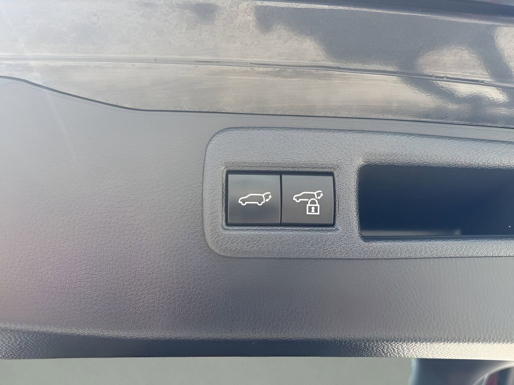 Used 2024 Toyota Venza Nightshade AWD/4WD image 30