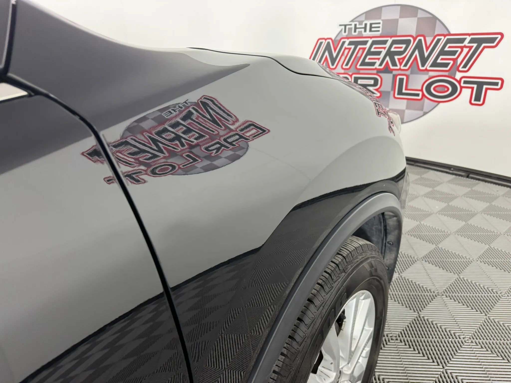 Used 2018 Nissan Rogue SV image 32