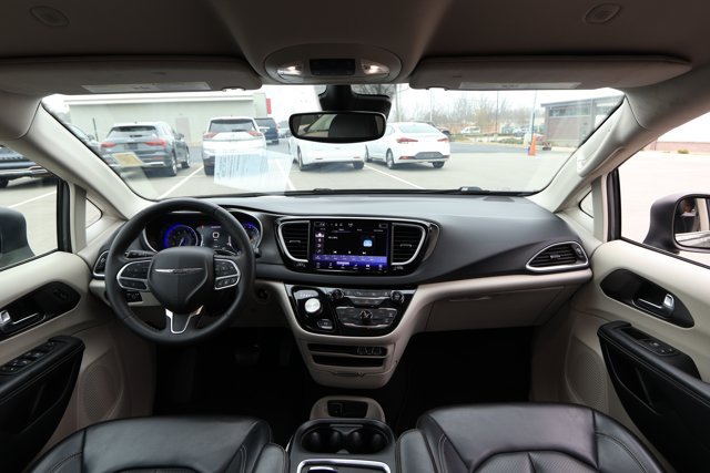 New 2026 Chrysler Voyager LX FWD image 11