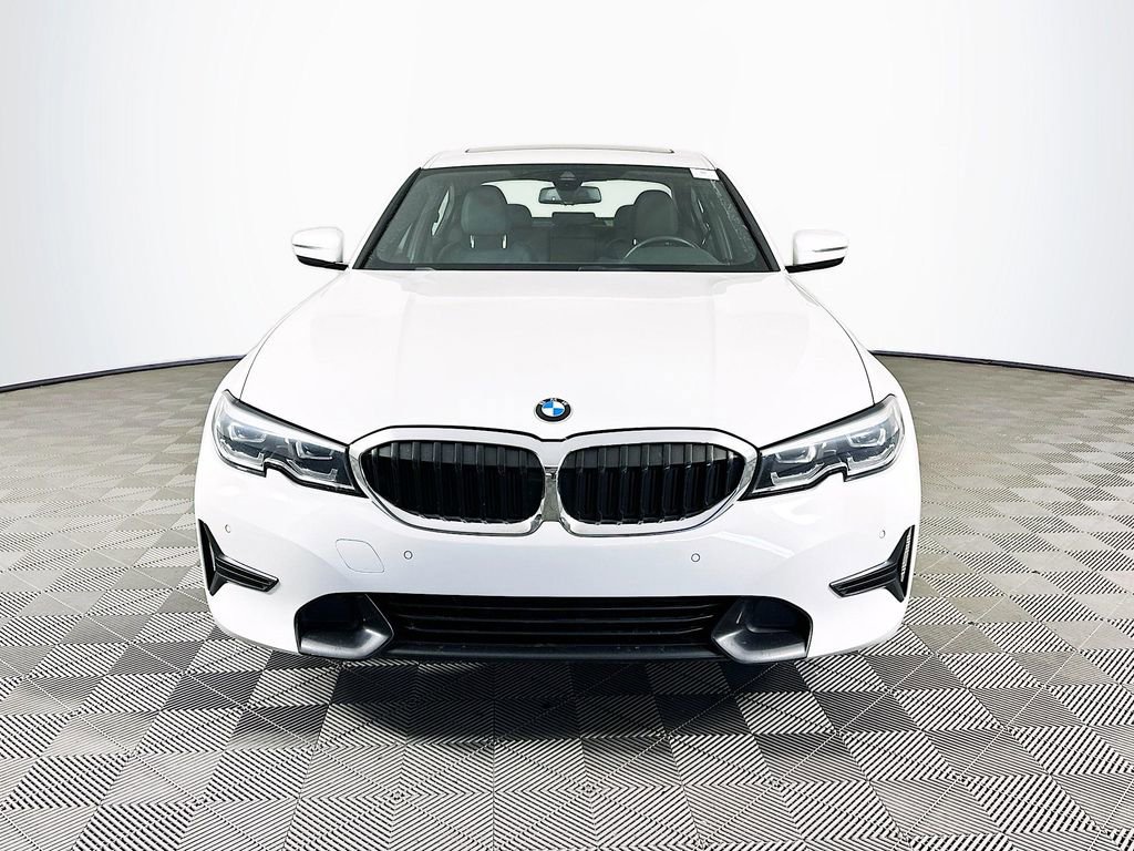 Used 2019 BMW 330i xDrive Sedan w/ Convenience Package image 3