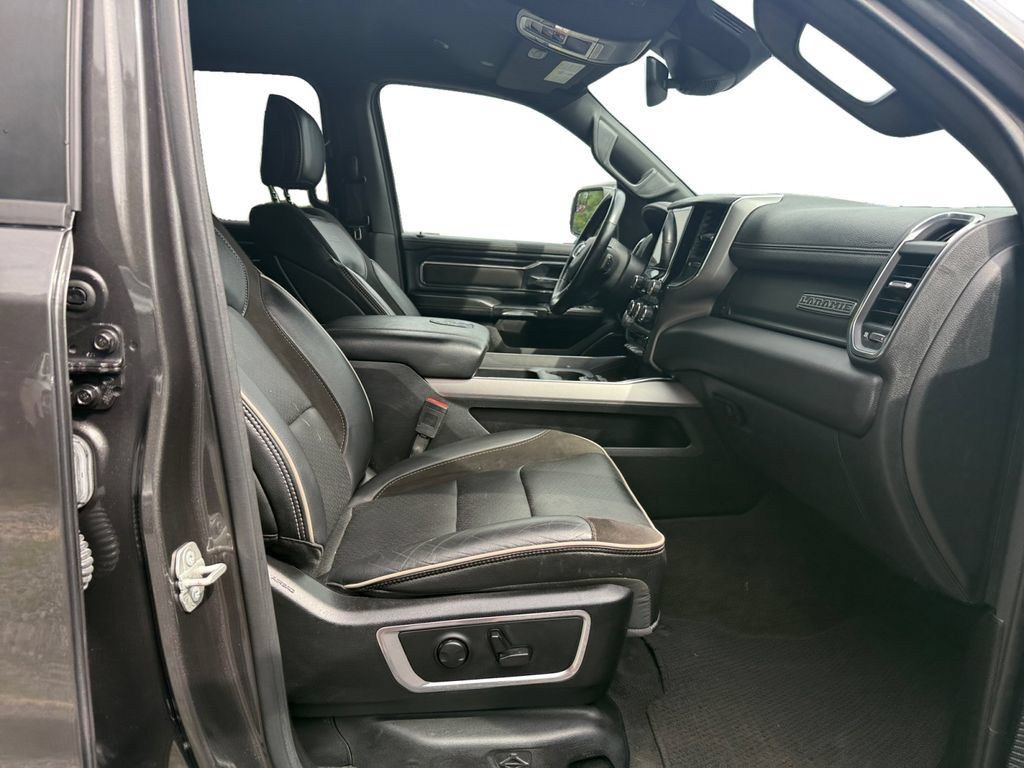 Used 2024 RAM 1500 Laramie RWD image 15