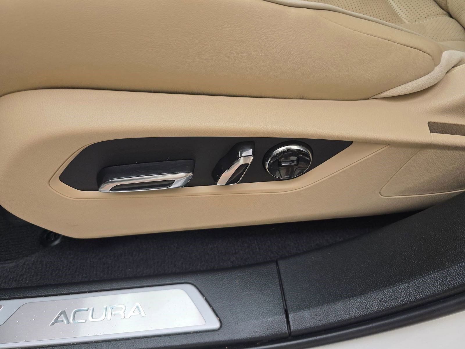 Used 2019 Acura RDX FWD w/ Advance Package image 11