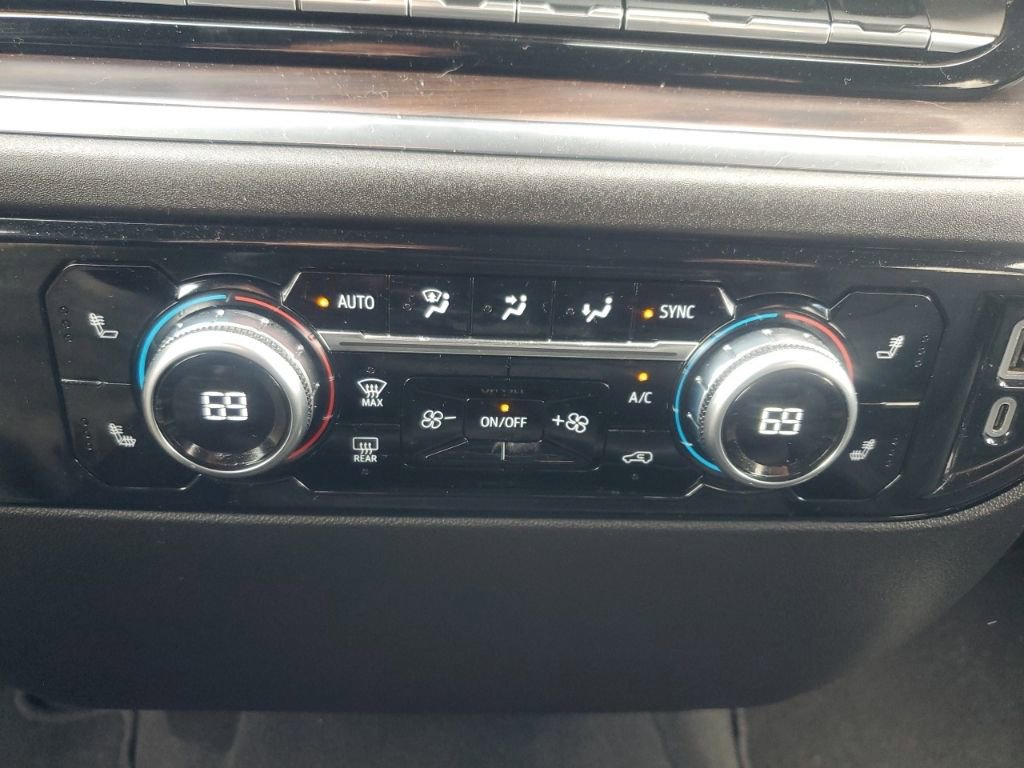 Used 2024 GMC Sierra 1500 SLT image 24