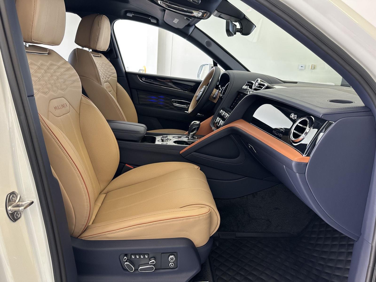 New 2026 Bentley Bentayga Extended Wheelbase AWD/4WD image 20
