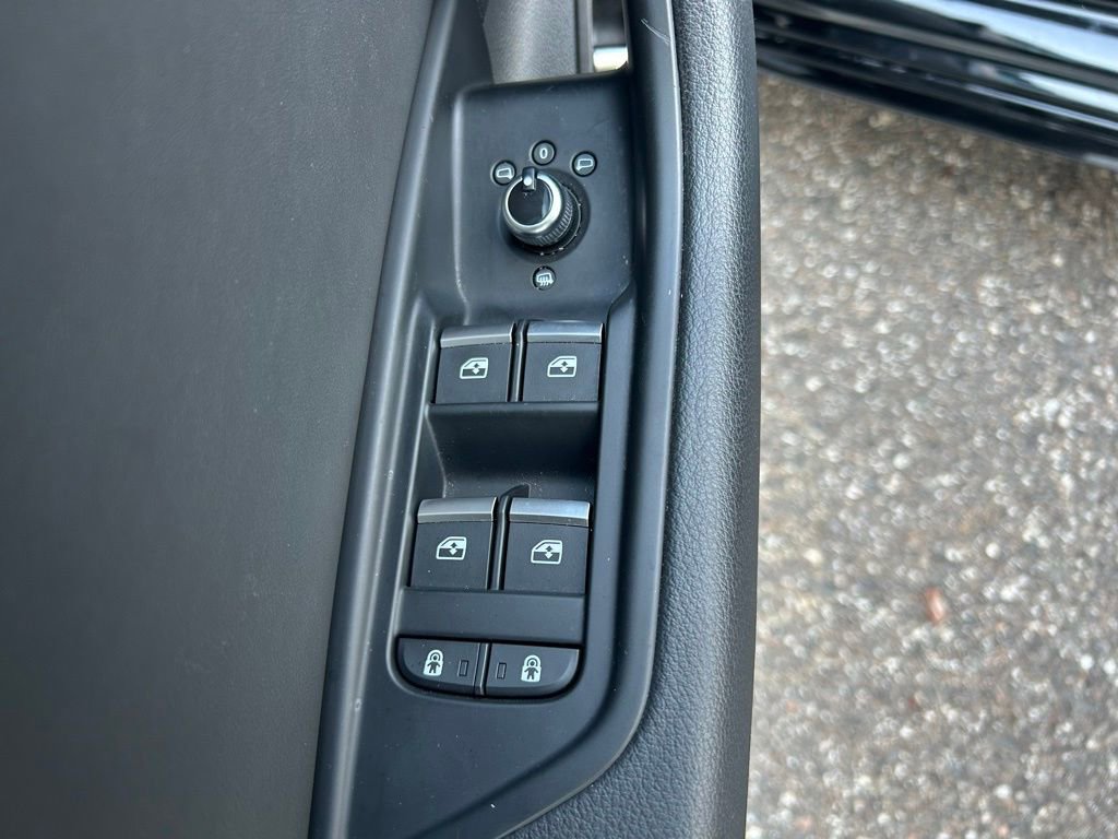 Used 2023 Audi A4 2.0T Premium image 19