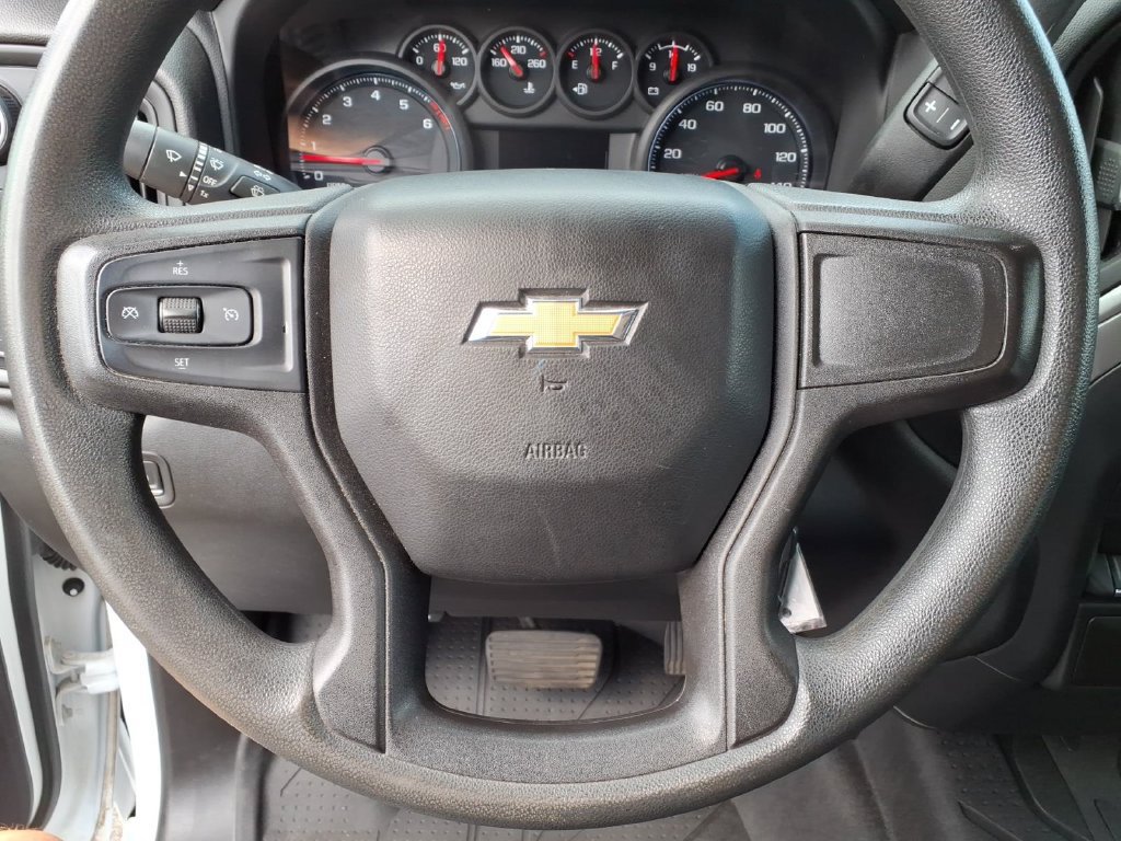 Used 2020 Chevrolet Silverado 1500 Custom w/ Custom Value Package AWD/4WD image 14