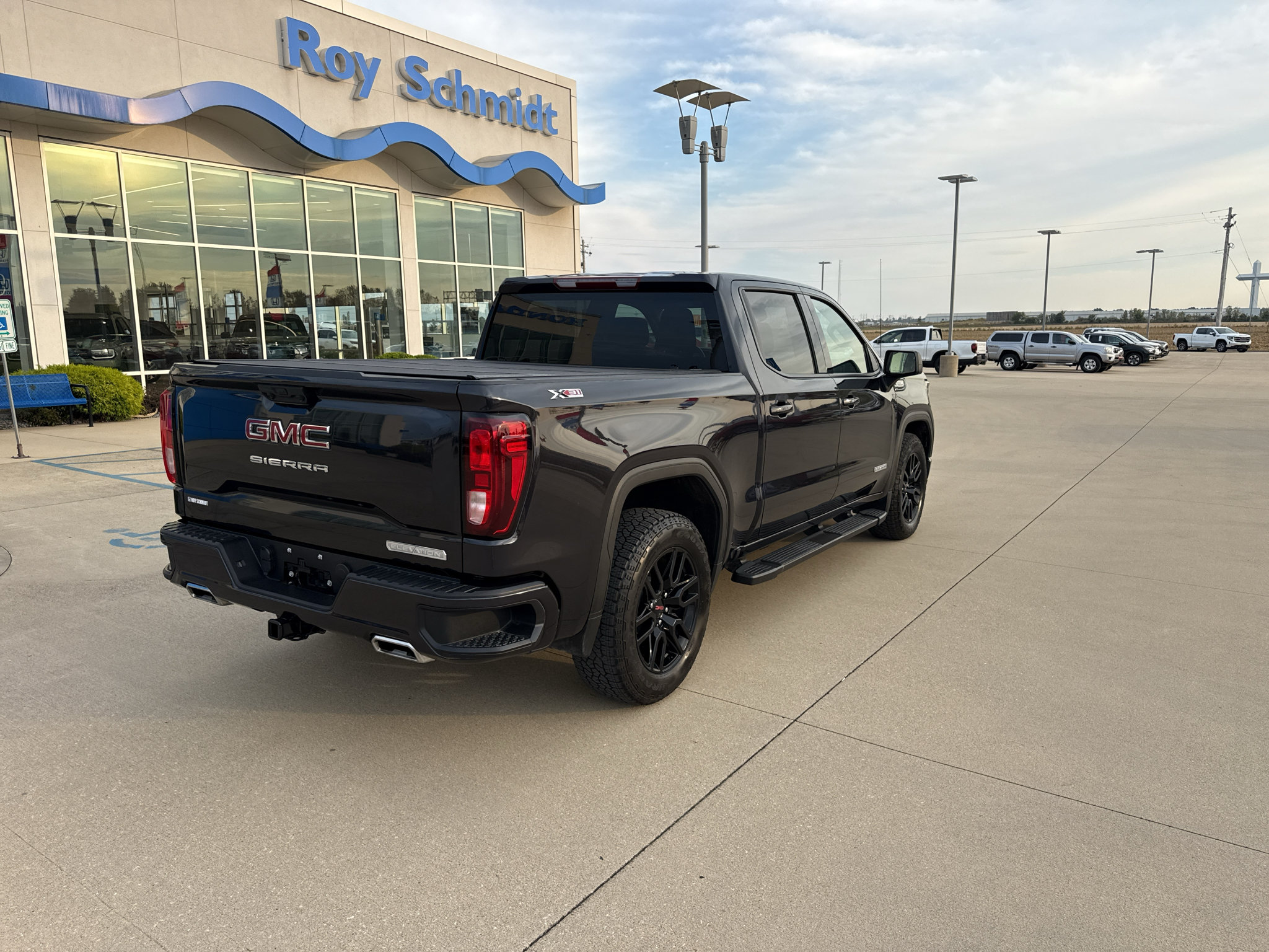 Used 2026 GMC Sierra 1500 Elevation AWD/4WD image 5
