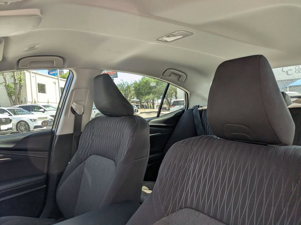 Used 2025 Toyota Camry LE FWD image 15