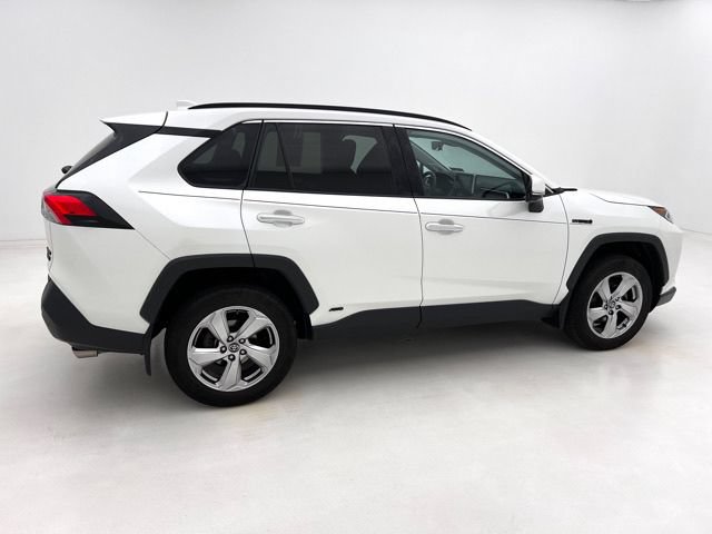 Used 2020 Toyota RAV4 Limited AWD/4WD image 6