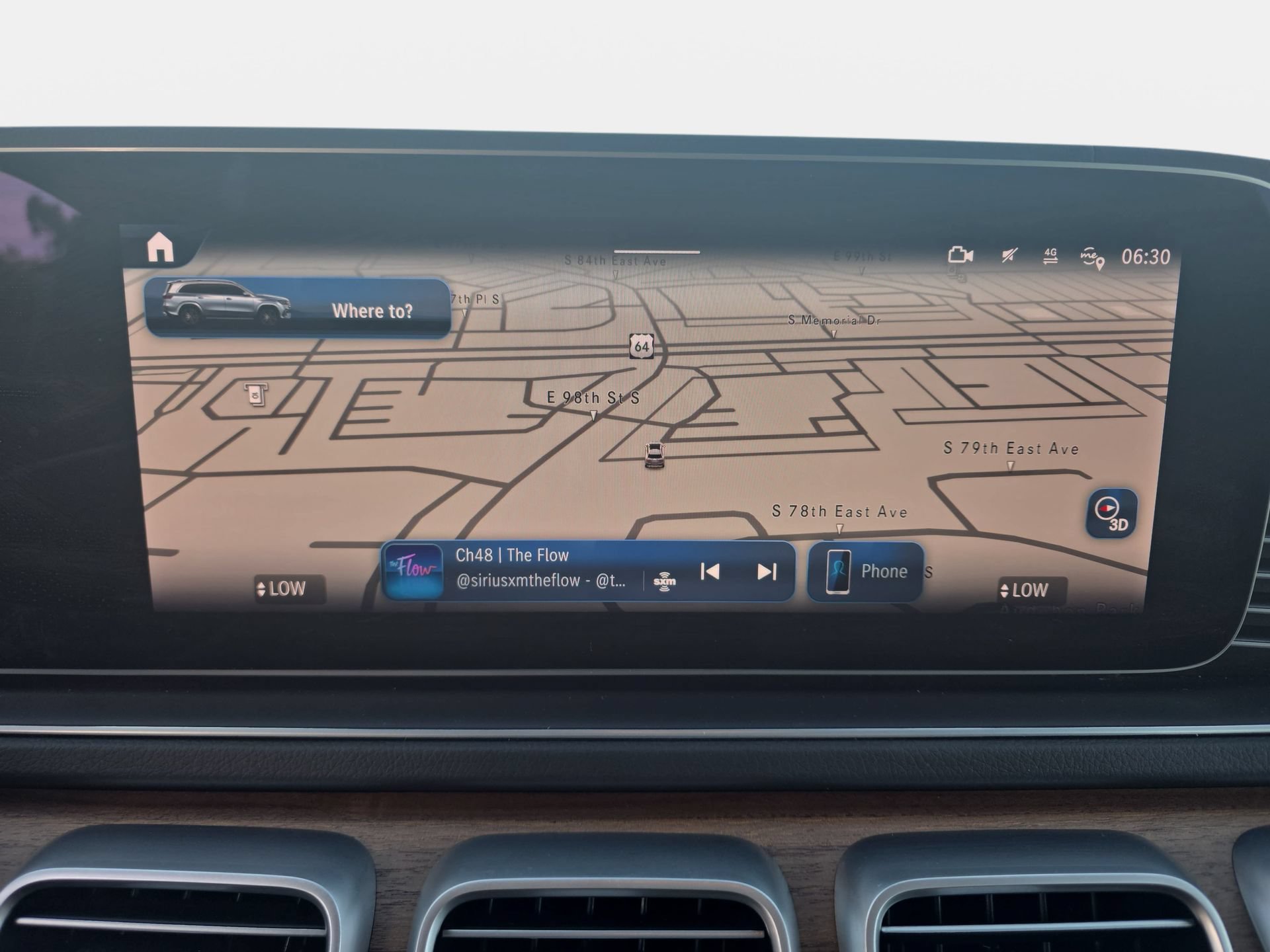 Used 2025 Mercedes-Benz GLS 580 4MATIC image 22