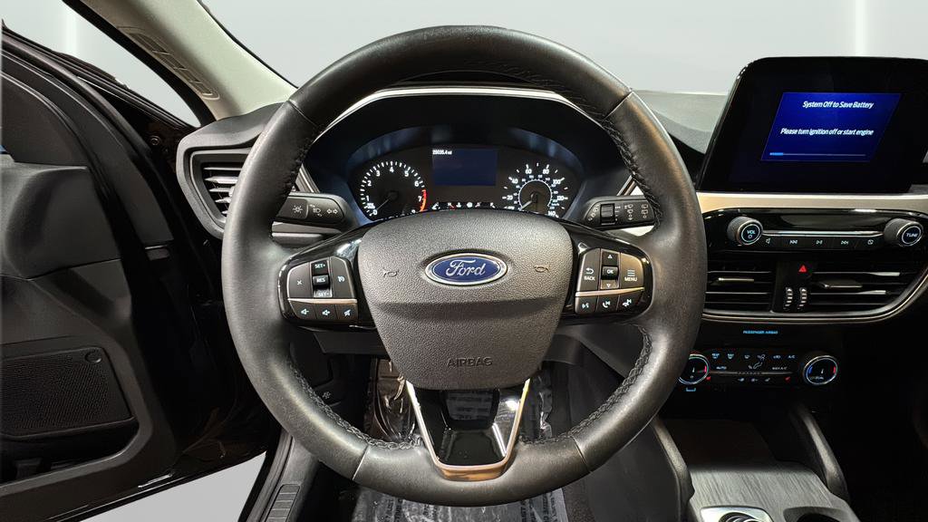 Used 2022 Ford Escape SEL image 11