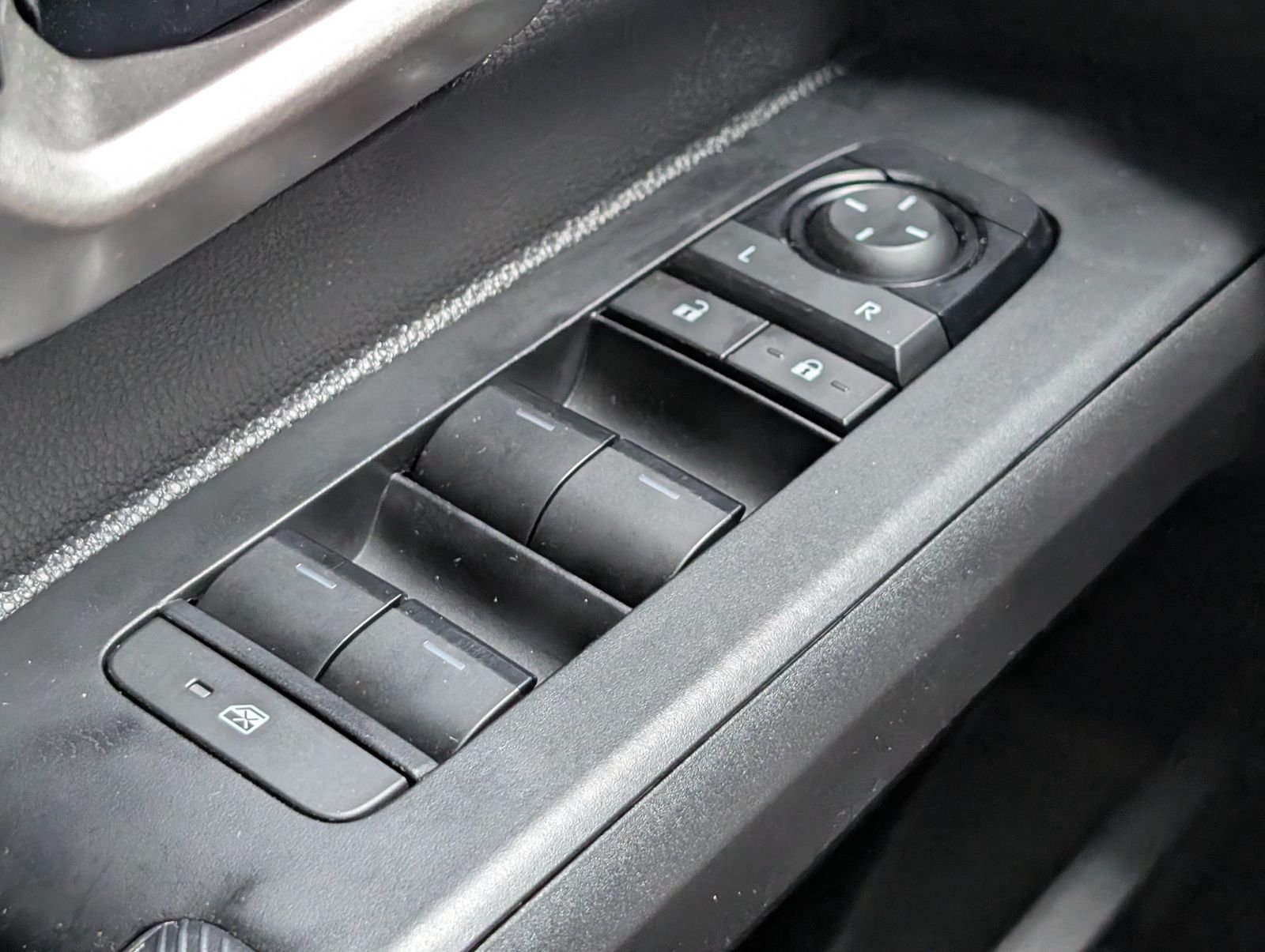 Used 2024 Toyota Tacoma TRD Sport RWD image 19