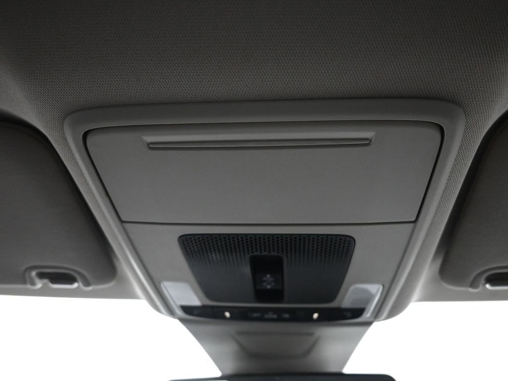 Used 2022 Honda Civic Touring image 17